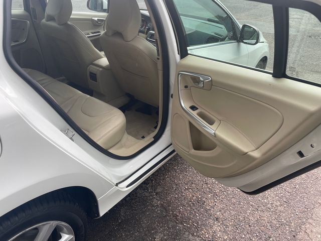 Used 2016 Volvo V60 Wagon