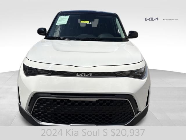 View vehicle photo 3