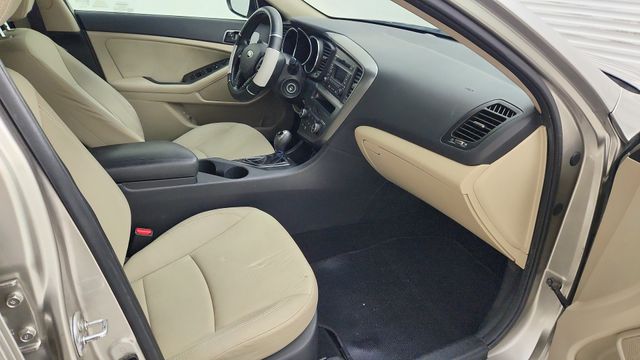2013 Kia Optima LX Silver at Community Kia