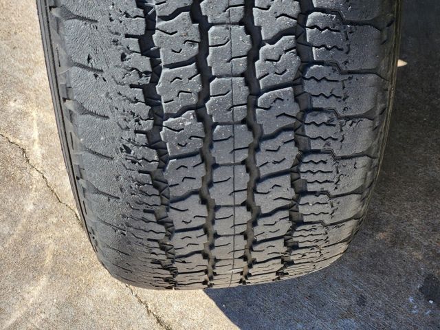 2014 Tuxedo Black Metallic Ford F-150 XLT 4X4 Truck