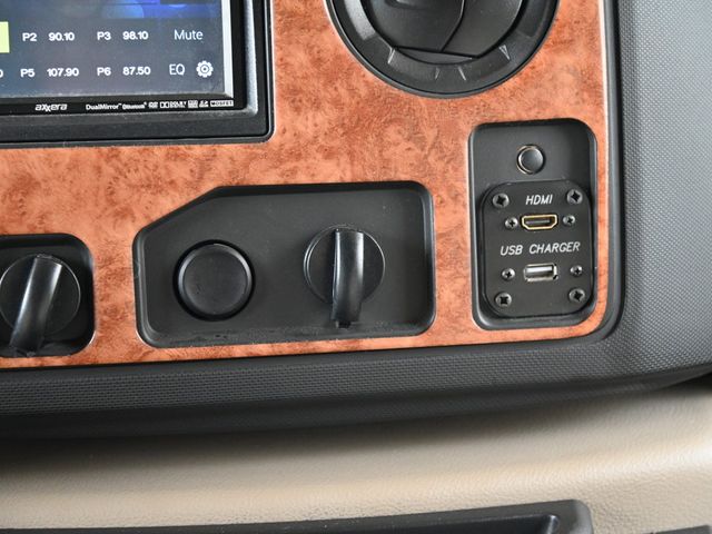 2016 Ford E-450 Cutaway 