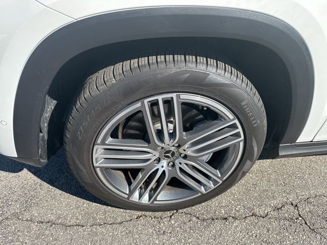2025 Mercedes-Benz GLS GLS 450 - 10