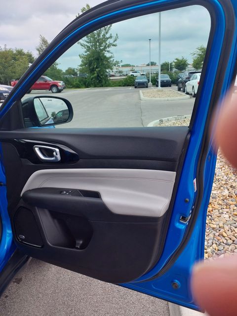 Used 2022 Laser Blue Jeep Limited image 23