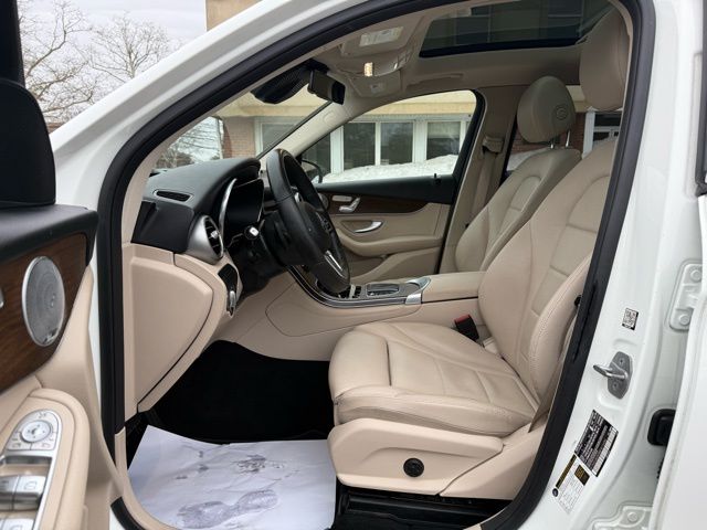 2021 Mercedes-Benz GLC