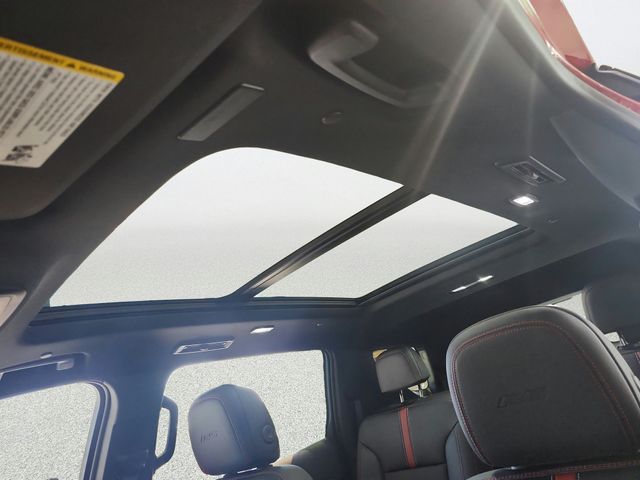 Used 2024 Chevrolet Traverse SUV