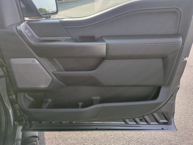 New 2026 Carbonized Gray Metallic Ford Lariat® image 31