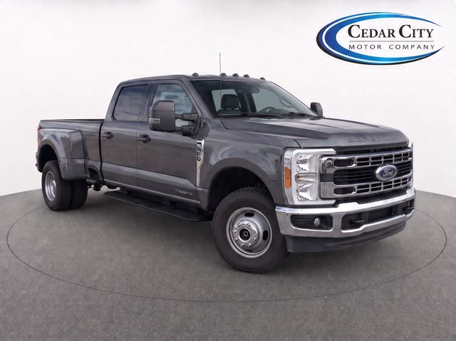 Gray Metallic 2024 Ford F-350 Super Duty Pickup Truck Four-Wheel Drive Automatic