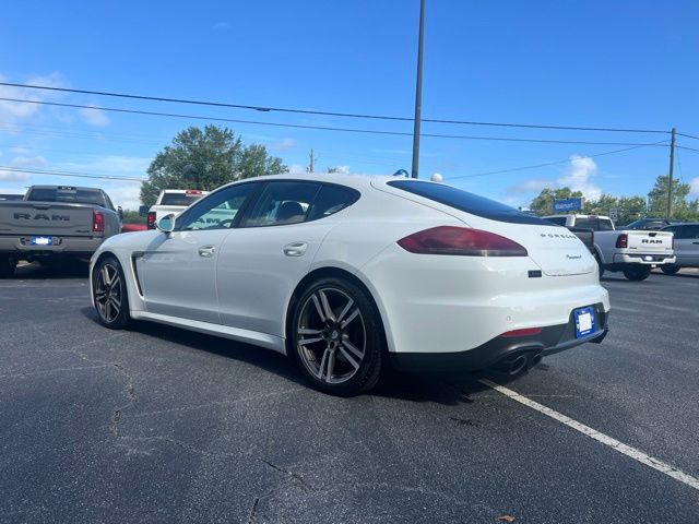 2016 Porsche Panamera 4