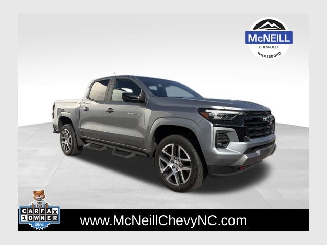 Sterling Gray Metallic 2024 Chevrolet Colorado Z71 Crew Cab 4WD Pickup Truck Four-Wheel Drive 8-Speed Automatic