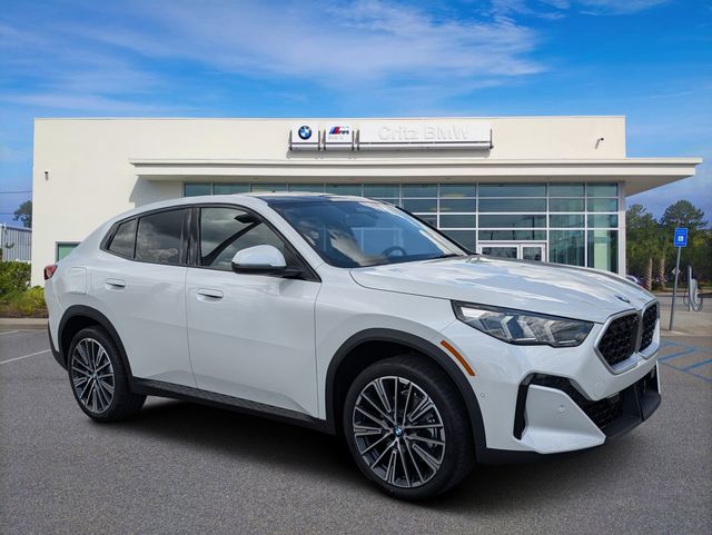 Mineral White Metallic 2026 BMW X2 SUV / Crossover All-Wheel Drive 7-Speed Automatic
