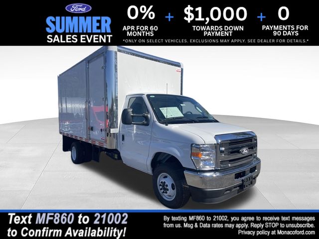 Oxford White 2026 Ford E-Series Chassis Pickup Truck Rear-Wheel Drive 6-Speed Automatic Overdrive