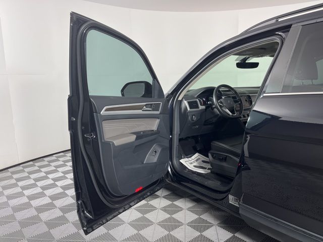 2021 Volkswagen Atlas 3.6L V6 SE w/Technology 16