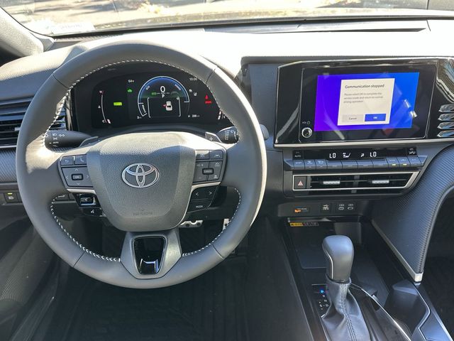 2025 Toyota Camry SE 7