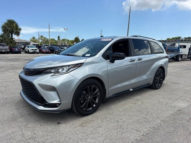 2025 Toyota Sienna - $45,088