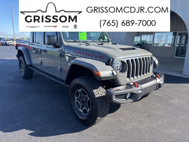 Sting-Gray Clearcoat 2022 Jeep Gladiator Mojave Crew Cab 4WD Pickup Truck Four-Wheel Drive 8-Speed Automatic