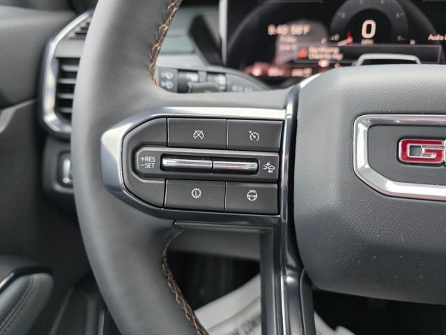 2025 GMC Acadia AWD AT4