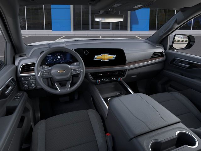 2025 Chevrolet Suburban LS 15