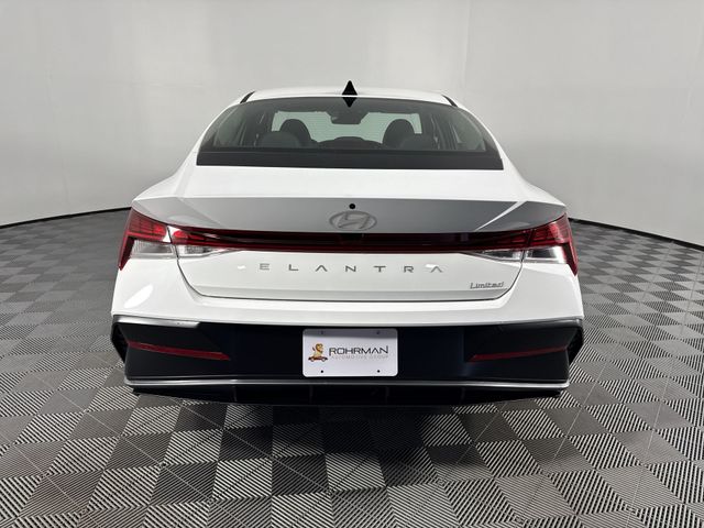 New 2025 Hyundai Elantra For Sale in Indianapolis, IN