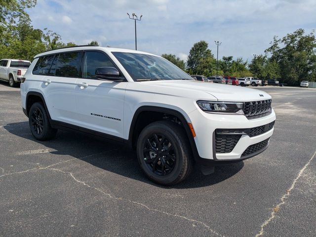 2026 Jeep Grand Cherokee L Altitude 4x2