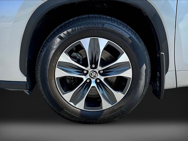 Used 2020 Toyota Highlander SUV