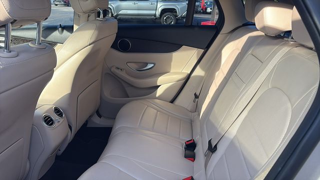 2022 Mercedes-Benz GLC GLC300 - Photo 24