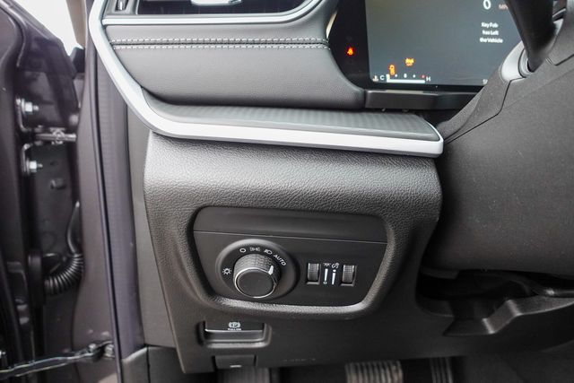 new 2025 Jeep Grand Cherokee car, priced at $40,720