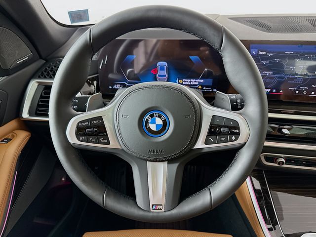 2025 BMW X5 xDrive50e 11