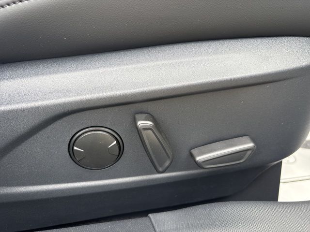 New 2026 White Ford Premium image 24