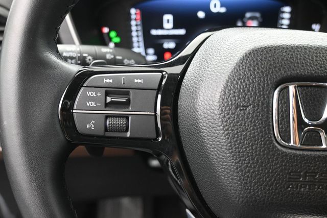 Used 2025 Honda Pilot SUV