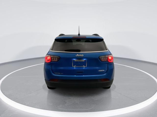 Used 2019 Blue Jeep Latitude image 5