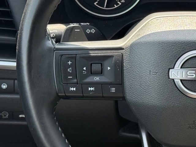 2025 Nissan Rogue SV - Photo 11