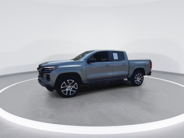 Used 2023 Gray Chevrolet Z71 image 6