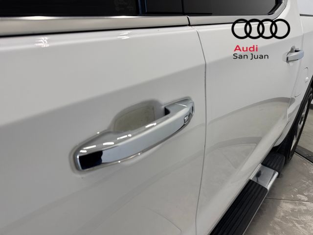 Used 2022 White GMC SLT image 8