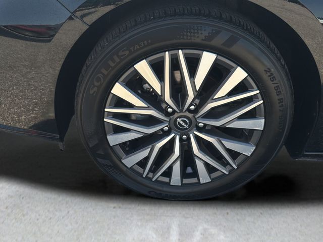 2025 Nissan Altima SV - Photo 10