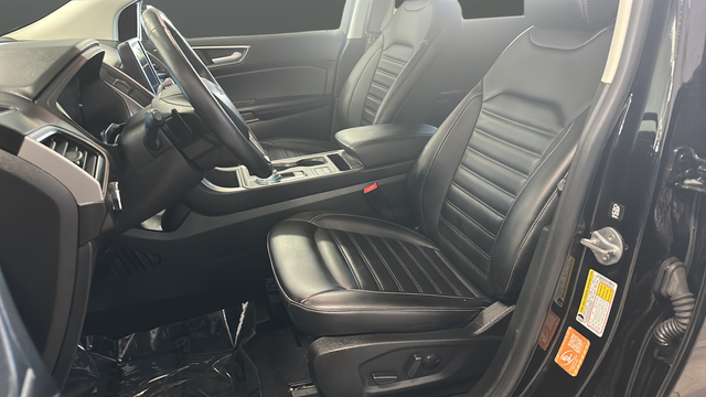 Used 2024 Black Metallic Ford SEL image 9
