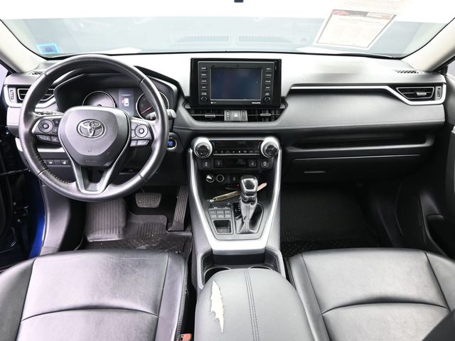 2021 Toyota RAV4 XLE Premium 14