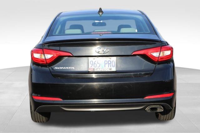 2017 Hyundai Sonata SE 17