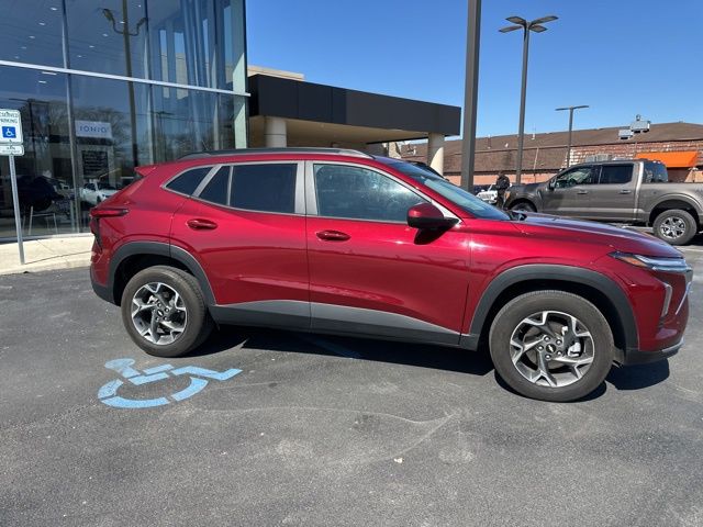 Used 2025 Red Chevrolet LT image 14