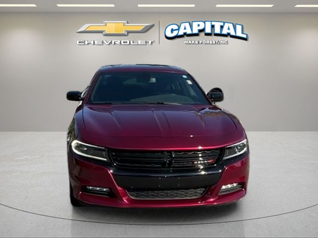 Used 2023 Red Dodge SXT image 8