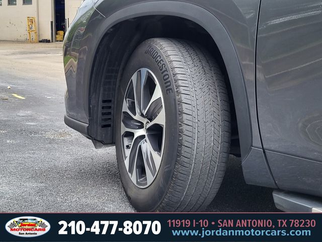 Used Car 2023 Toyota Highlander Hybrid  Xle For Sale Under $40,000 In San Antonio, Texas