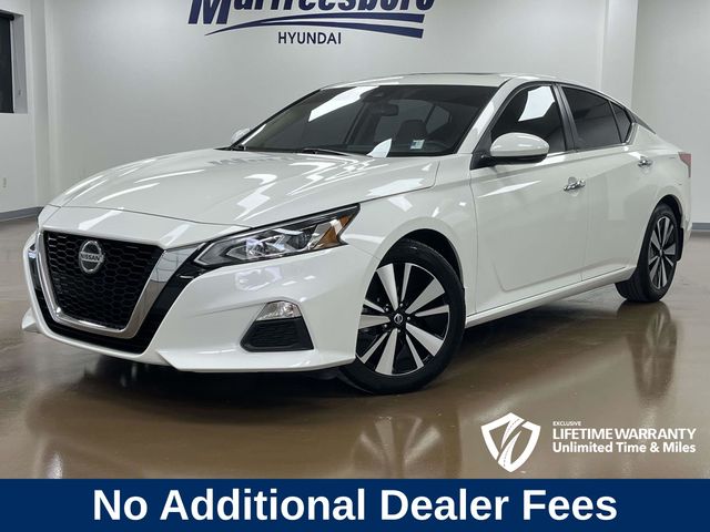 Pearl White Tricoat 2022 Nissan Altima Sedan Front-Wheel Drive Continuously Variable Transmission