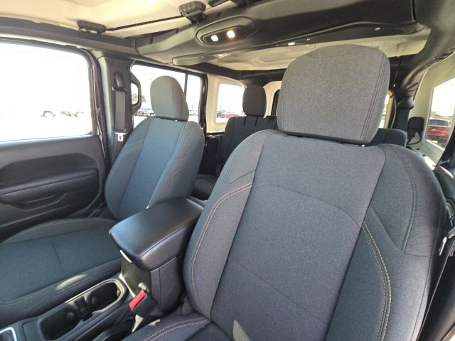 2025 Jeep Wrangler Willys 4xe:B02117