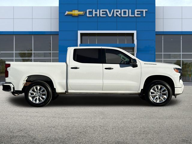 2023 Chevrolet Silverado 1500 Custom 3