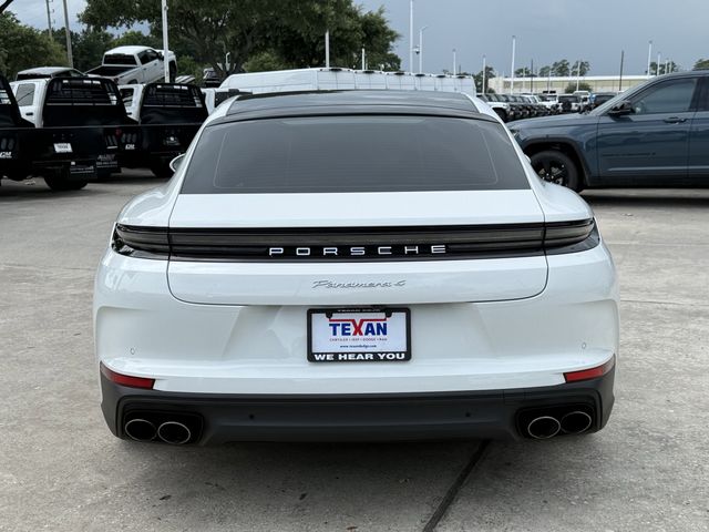 2025 Porsche Panamera 4 - 4