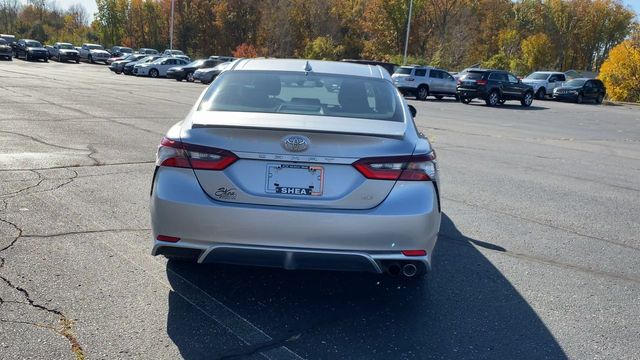 2022 Toyota Camry SE 7