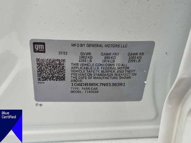 Used 2022 White Cadillac Premium Luxury image 36