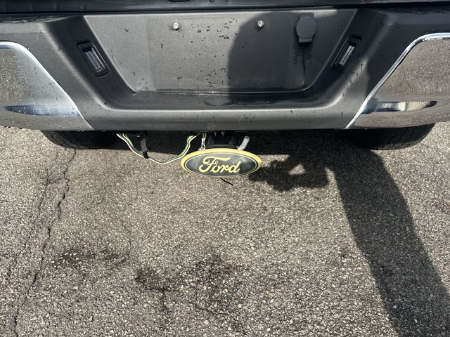 Used 2017 Gray Ford XLT image 13