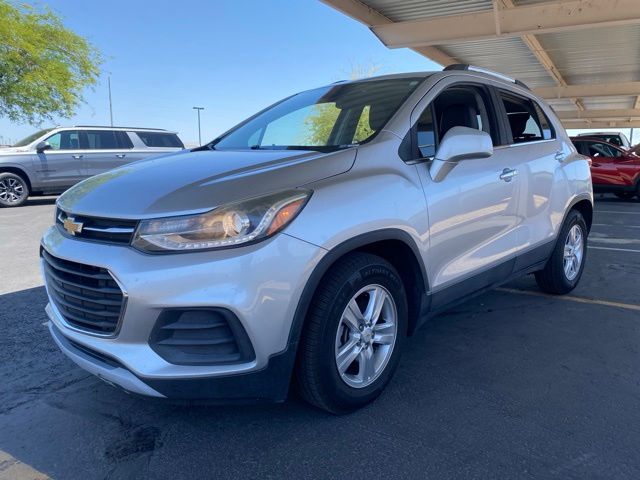 228962025 Chevrolet Trax LT
