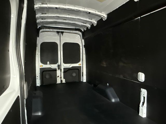 New 2026 White Ford Base image 18