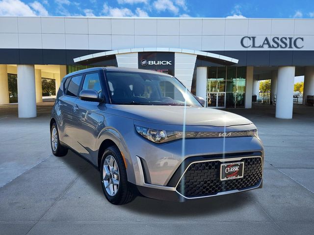 Steel Gray 2023 Kia Soul LX FWD SUV / Crossover Front-Wheel Drive Continuously Variable Transmission